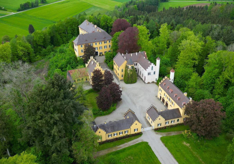 Schloss Seyfriedsberg, Germany